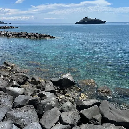 Casa Sul Vicolo - Fronte Mare جيارديني ناكسوس