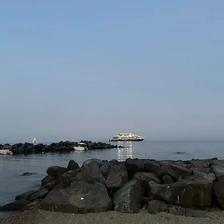Casa Sul Vicolo - Fronte Mare Semesterbostad